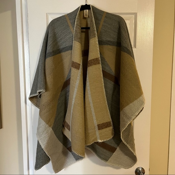 Roots 100% Acrylic Scarf/Shawl - Picture 1 of 3